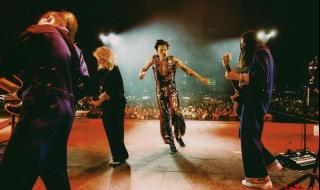 王嘉尔登上世趋第一